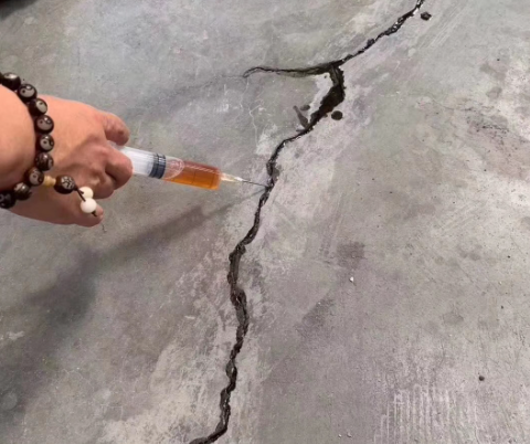 淮北混凝土裂缝修补技术详解​